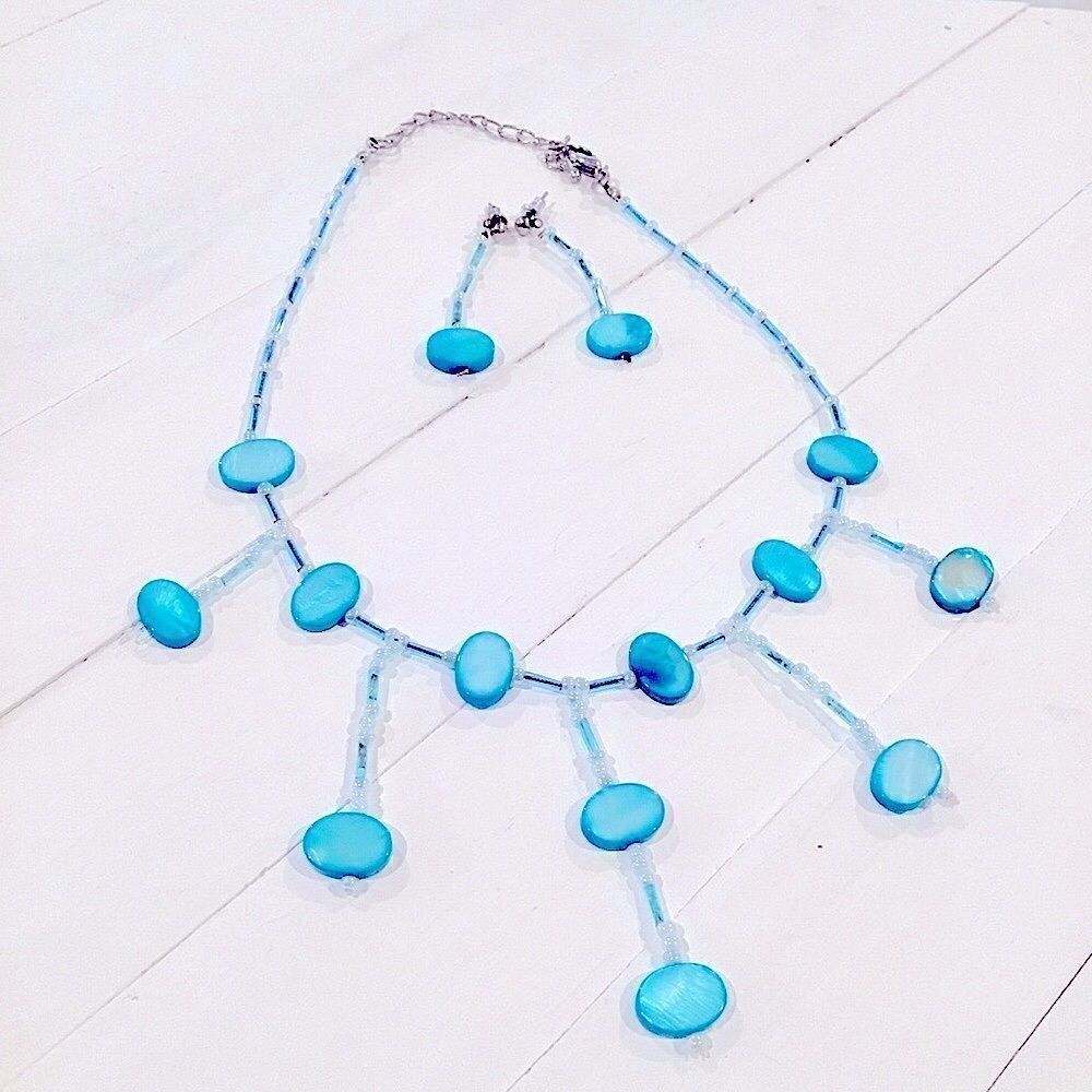 TURQUOISE NECKLACE AND EARRINGS SET